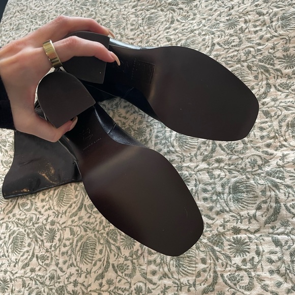 Tory Burch BANANA HEEL BUCKLE BOOT brown leather boots size 6 - Picture 5 of 6